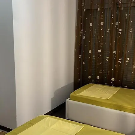 Sindi'S 3-Bedroom Condo 公寓 Vlorë